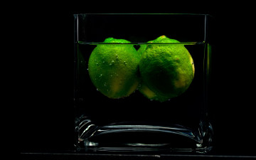 Картинка limes in glass еда напитки коктейль лайм стакан