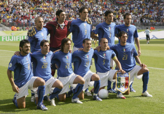 Картинка спорт футбол команда игроки поле