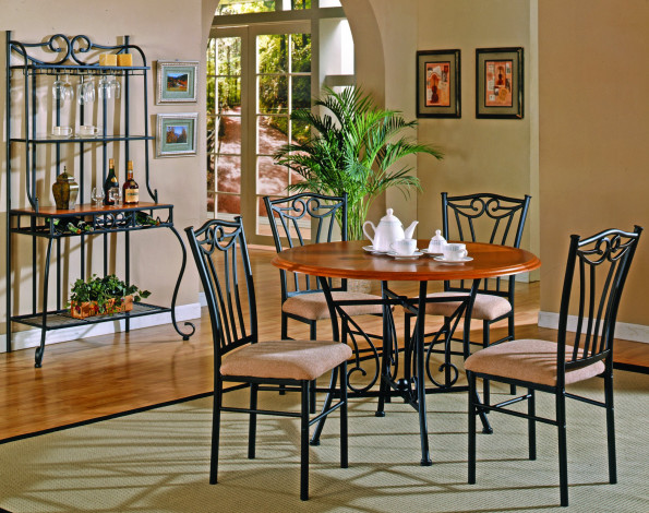 Обои картинки фото интерьер, столовая, стол, чашки, чайник, стулья