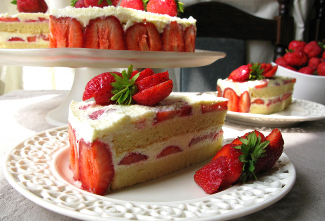 Обои картинки фото еда, торт, только, клубника