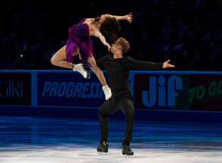 Картинка спорт фигурное+катание каток женщина мужчина выступление