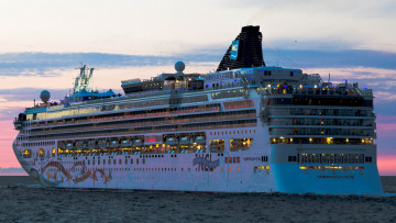 Картинка корабли лайнеры круиз лайнер