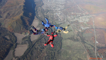 Картинка спорт экстрим панорама шлем люди полет