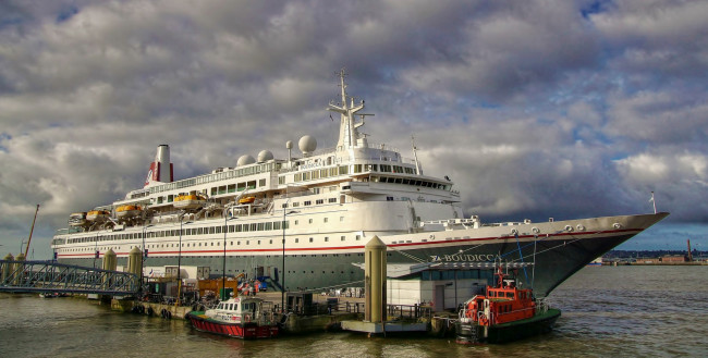 Обои картинки фото корабли, лайнеры, лайнер, круиз