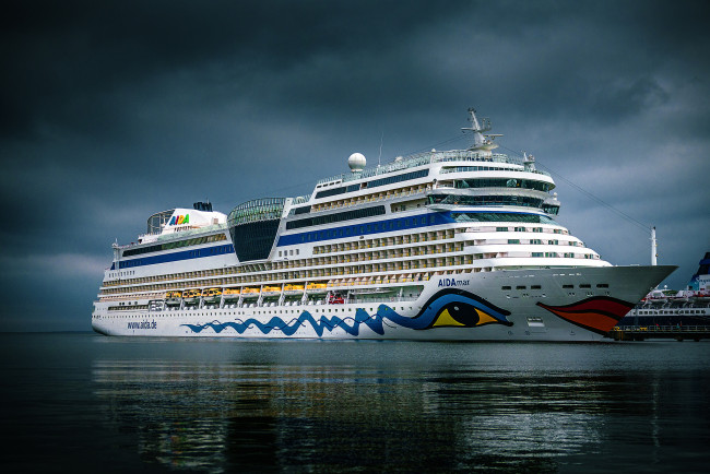 Обои картинки фото корабли, лайнеры, лайнер, круиз