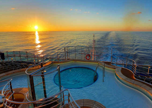 Обои картинки фото корабли, лайнеры, круиз, лайнер