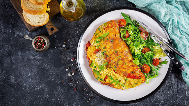 Обои картинки фото еда, яйца, овощной, омлет