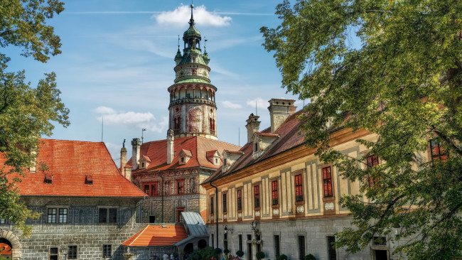 Обои картинки фото города, здания, дома, облака