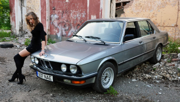 Картинка автомобили авто девушками katrin