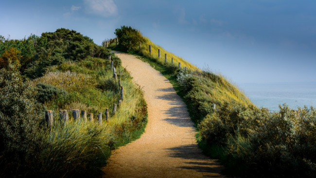 Обои картинки фото природа, дороги, пригорок, тропа