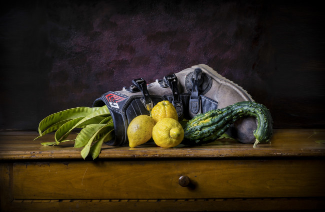 Обои картинки фото еда, натюрморт, овощи, лимоны, башмак