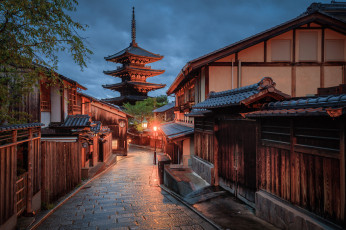 Картинка kyoto+at+night города киото+ Япония улица ночь огни