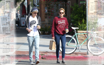 Картинка календари знаменитости очки девушка велосипед двое шапка покупка