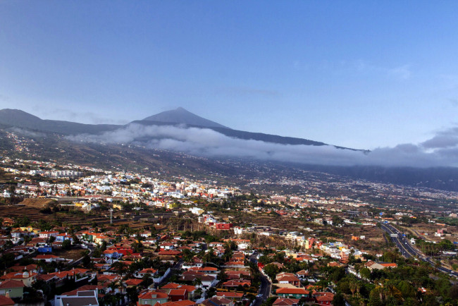 Обои картинки фото города, - панорамы, панорама, город, горы