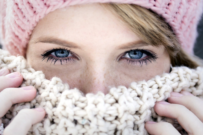 Обои картинки фото разное, глаза, шарф, серые