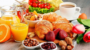 Картинка еда разное круассаны джем сок кофе мюсли завтрак