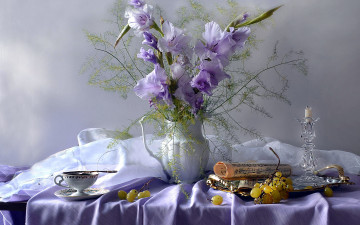 Картинка еда натюрморт ноты виноград чай свеча гладиолусы
