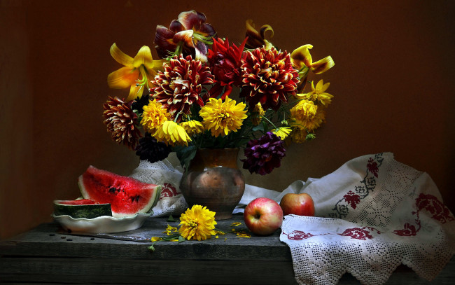 Обои картинки фото еда, натюрморт, арбуз, яблоки, букет