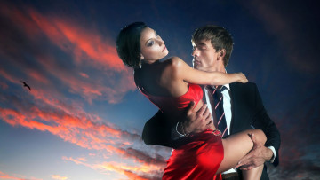 Картинка разное мужчина+женщина закат облака поза