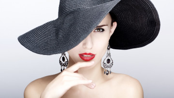 Картинка девушки -+лица +портреты брюнетка серьги шляпа