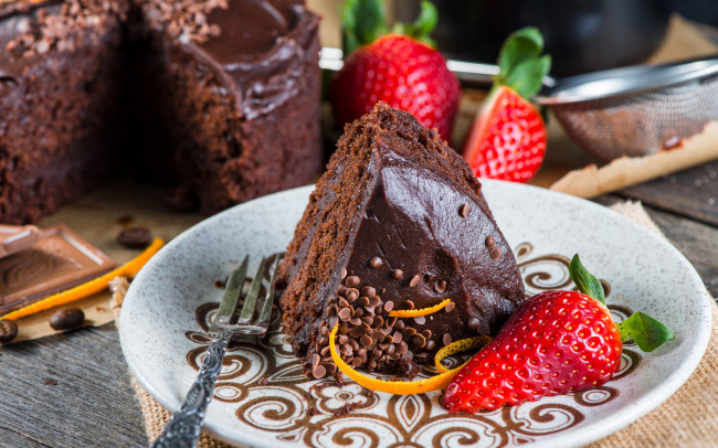 Обои картинки фото еда, торты, клубника, торт, шоколадный