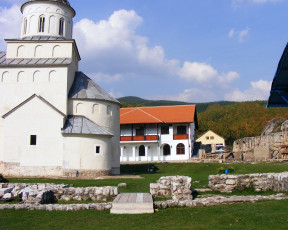 Картинка manastir mileseva prijepolje города католические соборы костелы аббатства