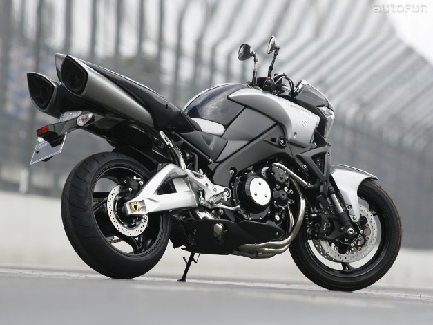 Обои картинки фото мотоциклы, suzuki