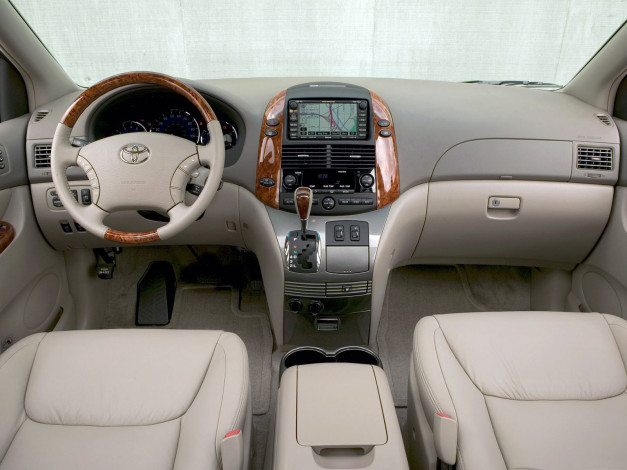 Обои картинки фото sienna, автомобили, спидометры, торпедо