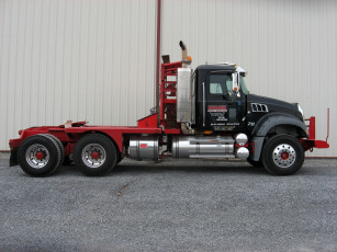 Картинка автомобили mack