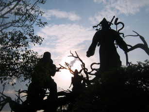 Картинка разное рельефы статуи музейные экспонаты воины