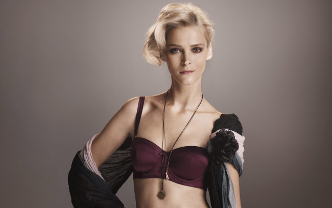 Обои картинки фото Carmen Kass, девушки, , , накидка