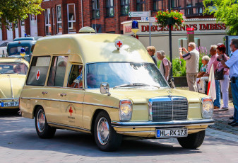 Картинка автомобили скорая+помощь медпомощь