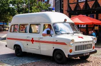 Картинка автомобили скорая+помощь медпомощь