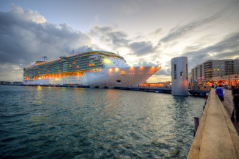 Картинка корабли лайнеры лайнер круиз