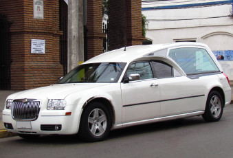 Картинка chrysler+300c+elegance+hearse+2009 автомобили chrysler 300c elegance hearse 2009