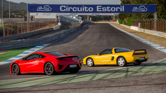 Обои картинки фото honda nsx  2017 and honda nsx 1989, автомобили, honda, 1989, nsx, 2017