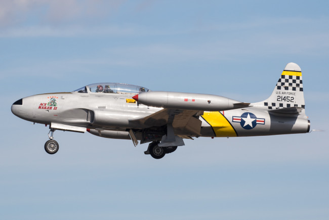 Обои картинки фото lockheed t-33 shooting star, авиация, боевые самолёты, истребитель