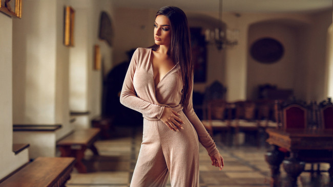 Обои картинки фото девушка, девушки, -unsort , брюнетки, темноволосые, модель