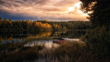 Картинка корабли лодки +шлюпки осень лодка река