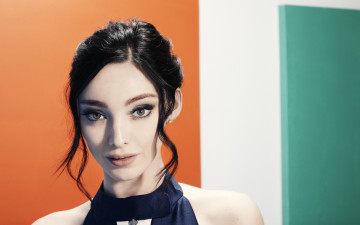 Картинка девушки emma+dumont emma dumont брюнетка лицо