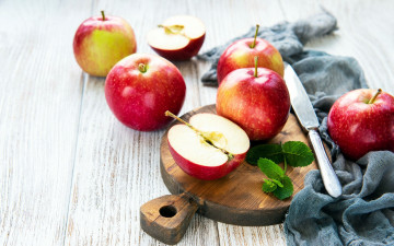 Картинка еда яблоки краснобокие