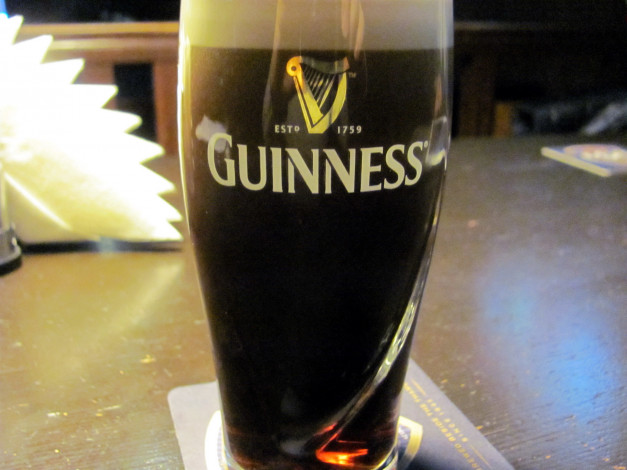 Обои картинки фото бренды, guinness, пиво