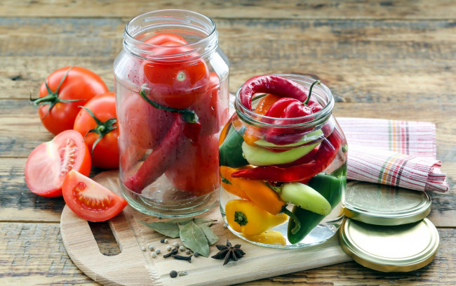 Обои картинки фото еда, овощи, перец, помидоры