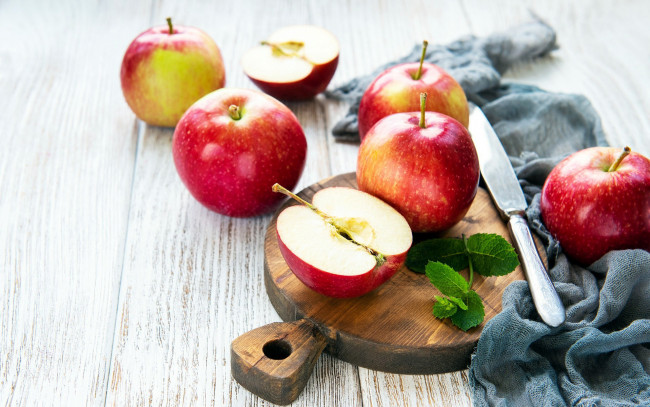 Обои картинки фото еда, яблоки, краснобокие