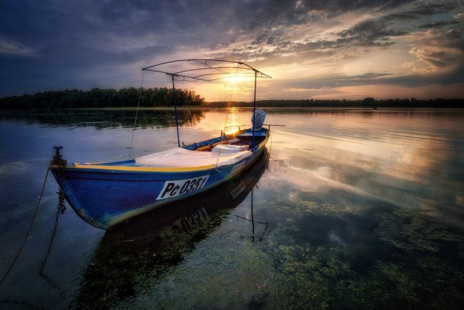 Обои картинки фото корабли, моторные лодки, закат, лодка, река