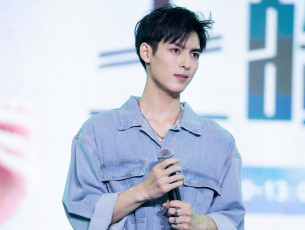 Картинка мужчины wang+hao+xuan ван хаосюань wang hao xuan