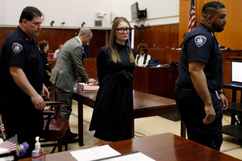 Картинка inventing+anna+ мини–сериал+2022 кино+фильмы -unknown+ другое inventing anna julia garner сериал драма delvey