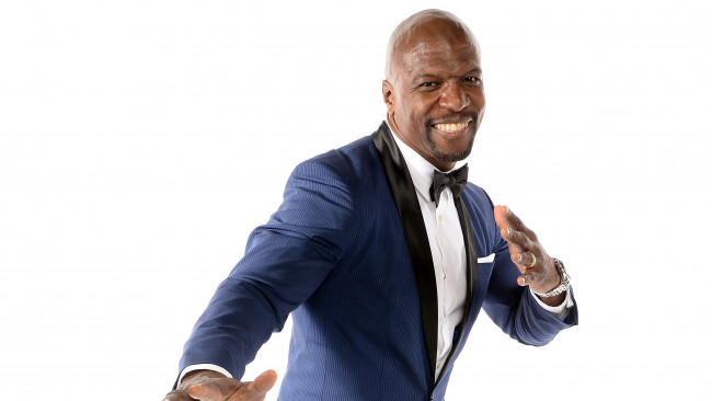 Обои картинки фото terry crews, мужчины, актер, костюм, движение