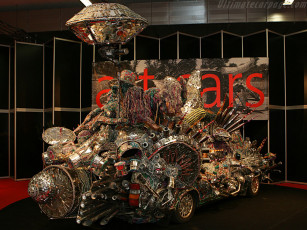 Картинка автомобили выставки уличные фото