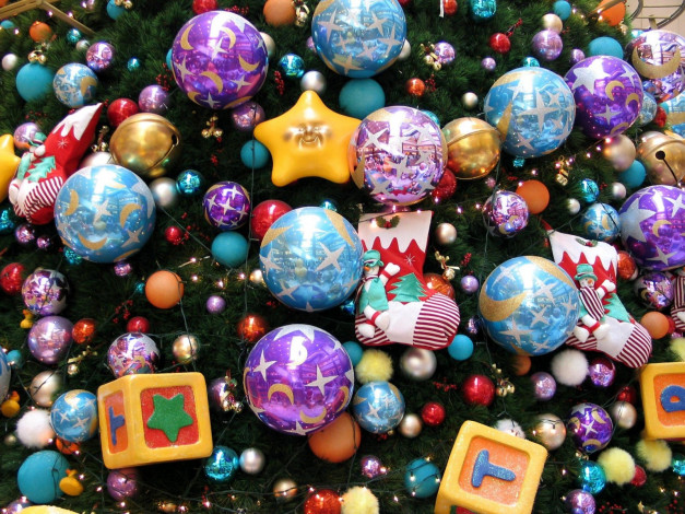 Обои картинки фото all, that, grow, on, christmas, trees, праздничные, украшения